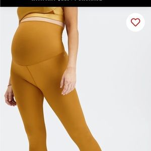 Fabletics MATERNITY leggings! Worn once